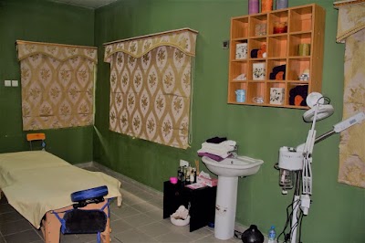 Photos of Wallys Fitness And Spa
