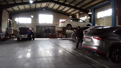 Photos of تویوتا همت جو