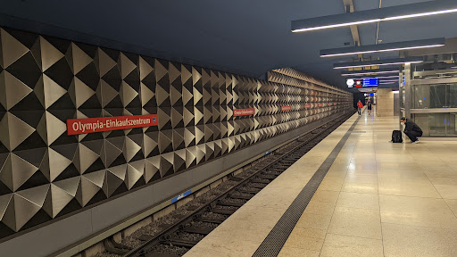 Mona München - Visual