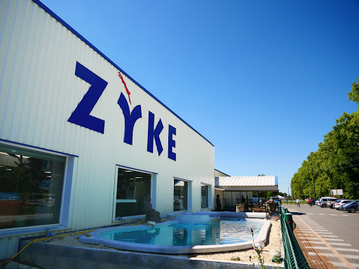 Photo de Zyke Piscine - Cadaujac