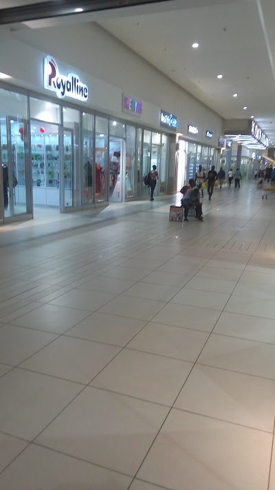Photos of Warri Mall (Shoprite)