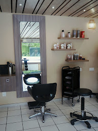 Photo n°14 de Chrisanel Coiffure à Saleux (Salon de coiffure)