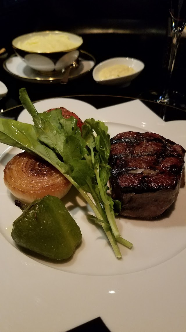 Stratos Revolving Lounge & Bar