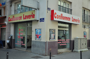 Photo n°2 de Laverie Confluence à Lyon (Laverie automatique)