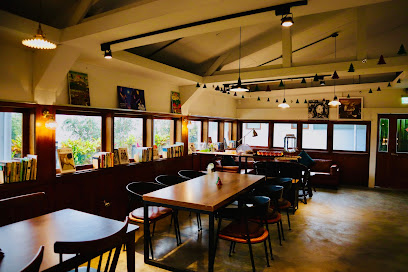 生活在他方-夜貓店