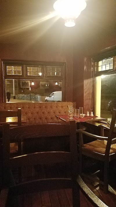 Photos of McMunns Bar