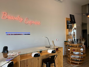 Photo n°2 de Beauty Express à Eysines (Institut de beauté)