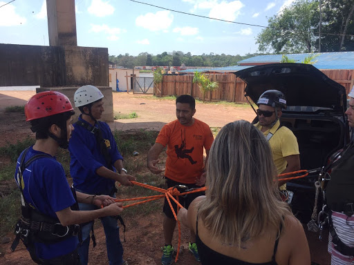 Eletricista em Macapá Amapá / Curitiba Paraná.