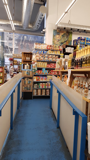 Fresh & Wild Food Market Gallery - Canada