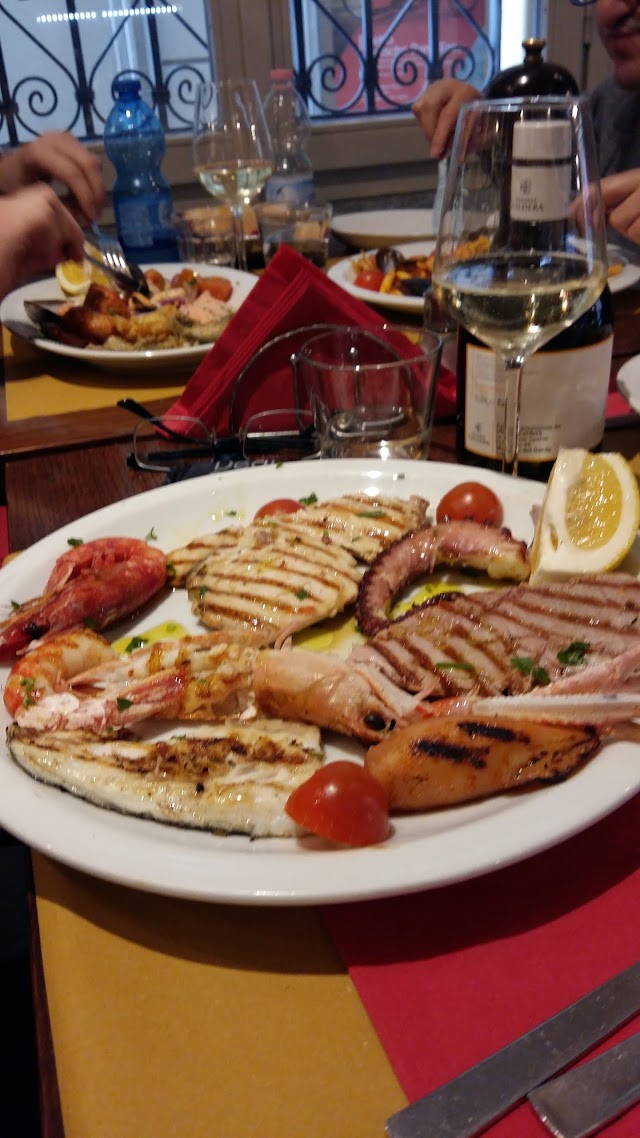 Pescheria Fish & Wine