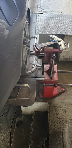 Garage Sánchez - Thumbnail
