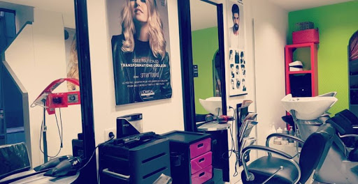 Mod's coiffure