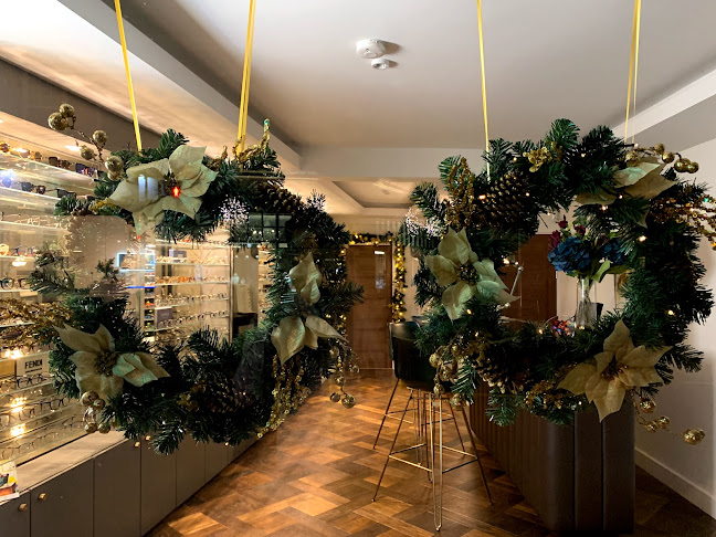 19 Barnes High St, London SW13 9LW, United Kingdom