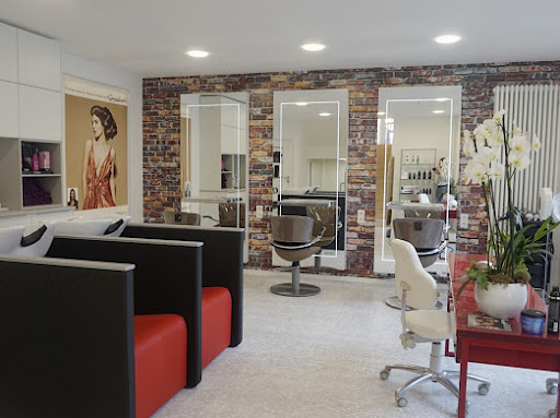 CAMELEON Friseur Kosmetik