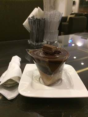 Atlantic Cafe, Author: S Abdullah