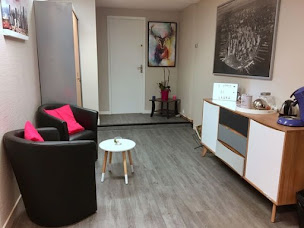 Photo n°3 de L'immo de Laura à Anet (Agence de location immobilière)