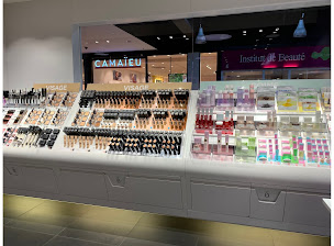 Photo n°15 de Kiko Milano à La Couronne (Magasin de cosmétiques)