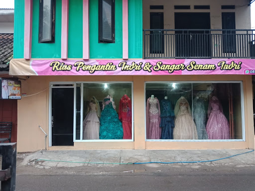 Rias Pengantin Indri Salon