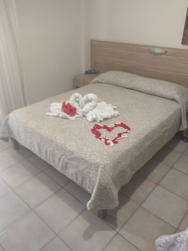 Opinii despre Akti Corali Hotel în Γάζι - Ξενοδοχείο