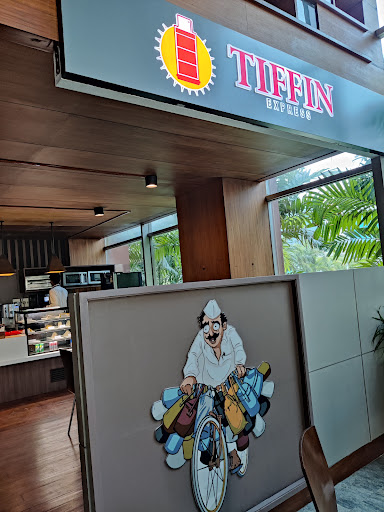 Tiffin Xpress Gallery - United Kingdom