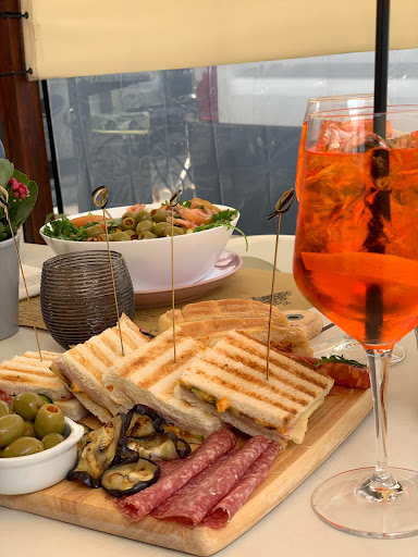 Bar Amici Caffe' - Visual