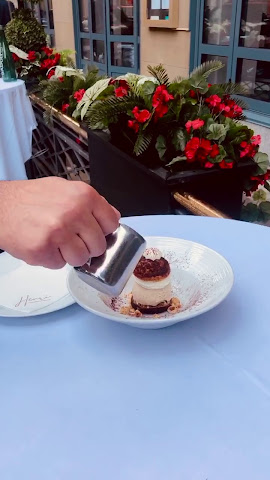 Henri Brasserie Française + Lounge by null