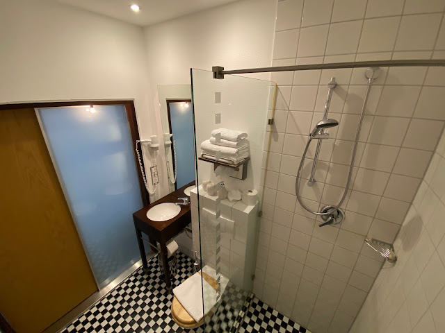 lint hotel köln by null