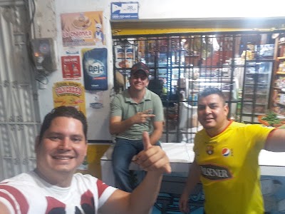 Photos of Comercial Mera Frigomax