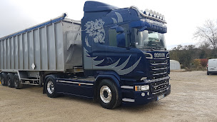 Photo n°4 de Knc Transports à Chervey (Société de transport routier)