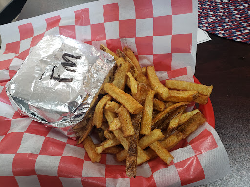 The Country Store - Serving Diamond A Ranch Beef - Thumbnail