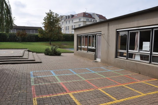 School Fontaine De Villiers