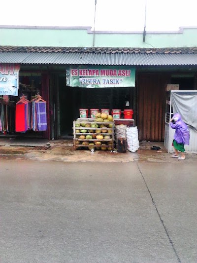 Photos of es kelapa muda asli putra tasik