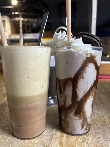 Chaires Repostería & Restaurant - Thumbnail