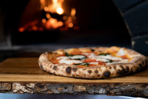 Finbars Lounge bar & woodfired Pizza - Thumbnail