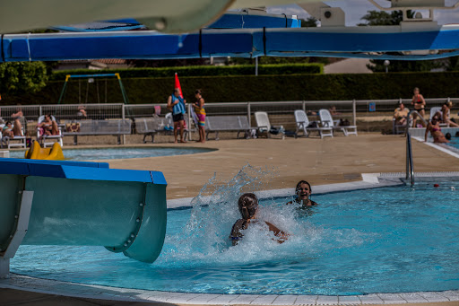 Photo de Piscine d'été à Aulnay (17470)