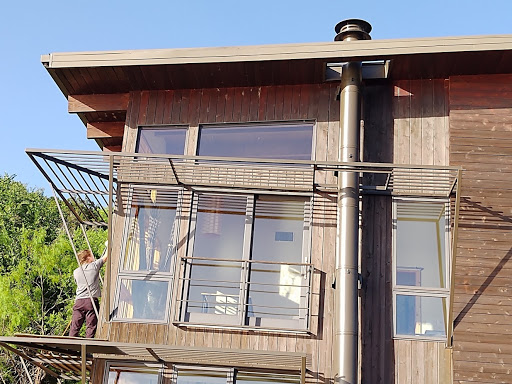 Admiral Clean Windows and Pressure Washing - Thumbnail
