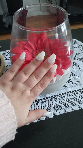 Le Blanc Bar A Ongles Et Soins - Thumbnail