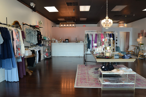 Authenticity Boutique - Visual