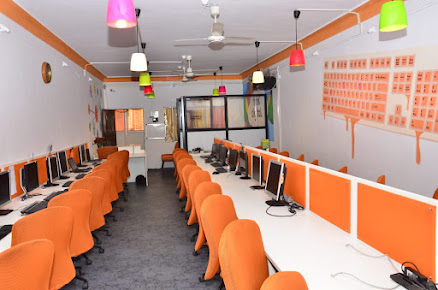 Af1qipouvriztmri8r69y1nmx2qnlcldof2sepb Qhfb=s438 K No