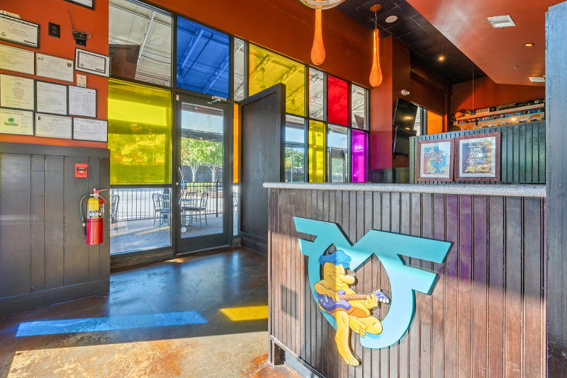 Mellow Mushroom — photo