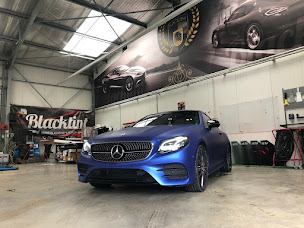 Photo n°1 de Blacktint Lyon à Chasse-sur-Rhône (Prestataire spécialisé dans les vitres teintées)