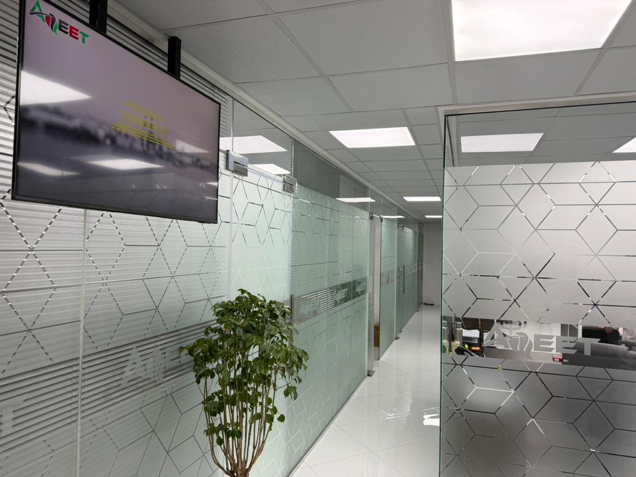 Unique Way Electromechanical Equipment Trading LLC - صورة 4