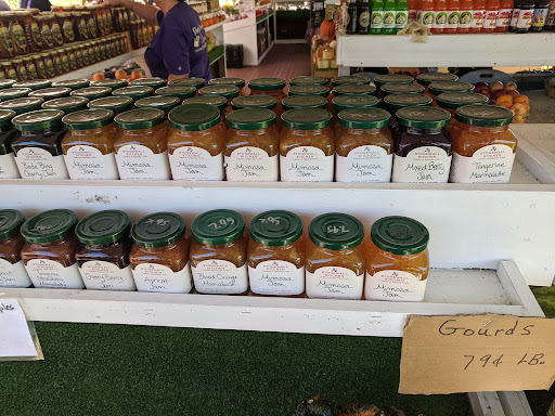 Ron's Gardens Farm Market Gallery - United States