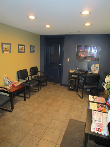 Douglas Auto – Fox River Grove - Thumbnail