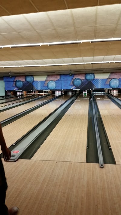 Photos of Tenneesse bowling snooker