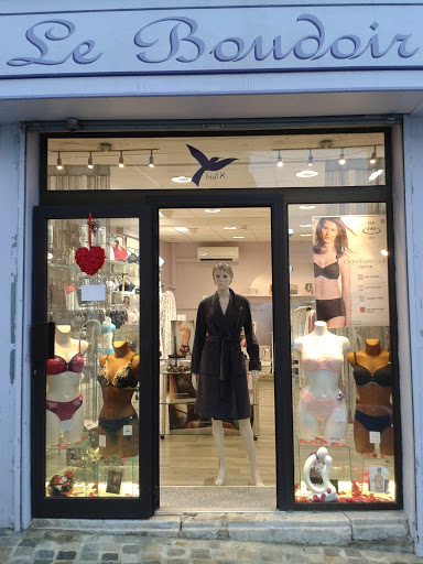 LE BOUDOIR LINGERIE