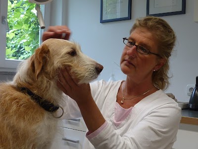 Photos of Dr.med.vet. Katrin Schwennicke Tier&auml;rztin