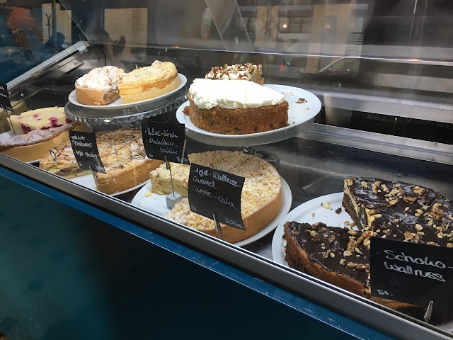 Jaely’s Cafe & Restaurant