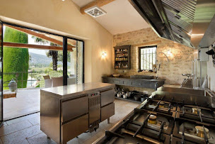 Photo n°62 de Domaine Les Roullets à Oppède (Cave à vins)