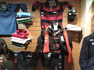 Photo n°4 de Opéra à Senlis (Magasin de vêtements pour hommes)